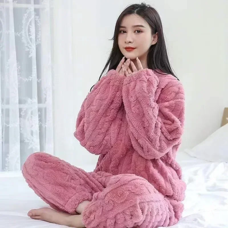 Pyjama chaud pour femme en polaire corail