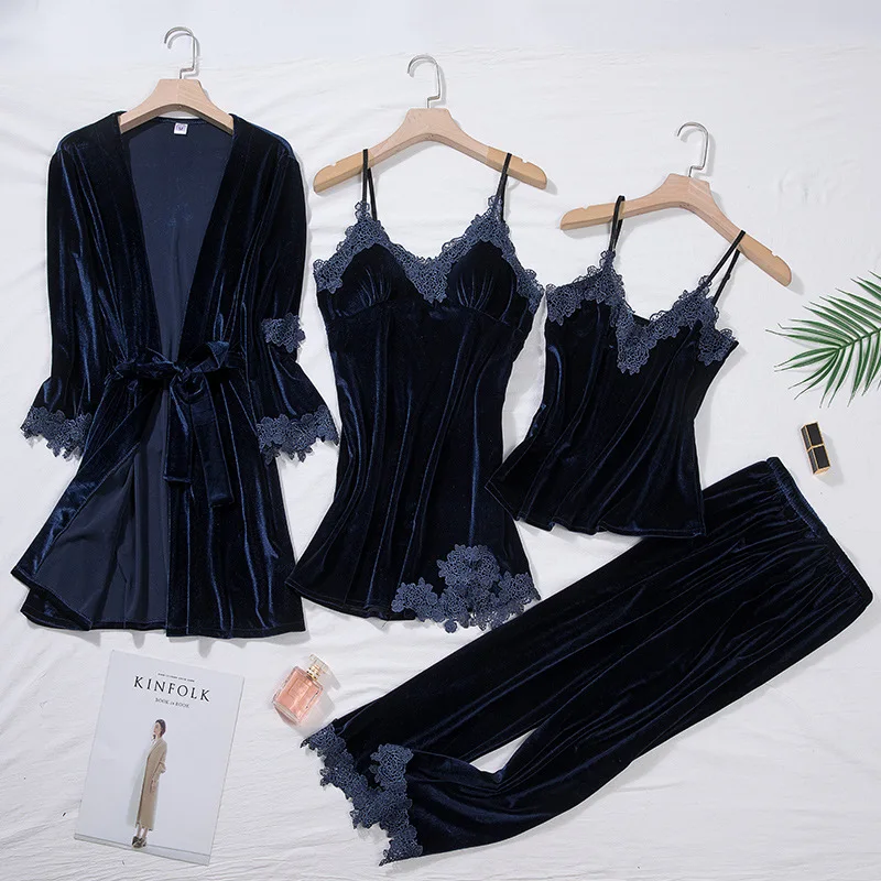 Ensemble de nuit 4 pièces en velours pour femme – Image 3