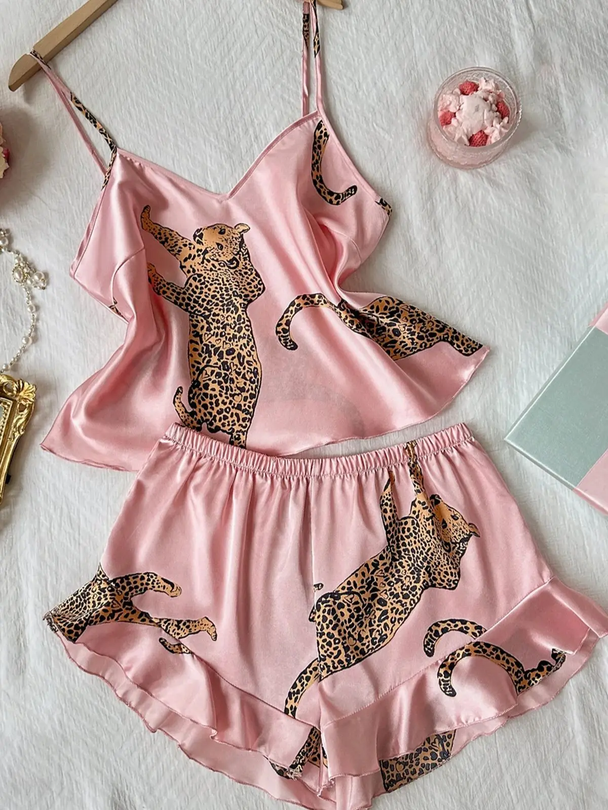 Ensemble de pyjama deux pièces pour femme – Image 2