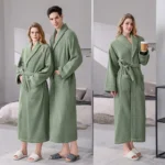 Peignoir en tissu éponge 100 % coton