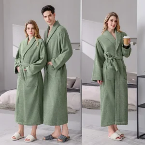 Peignoir en tissu éponge 100 % coton