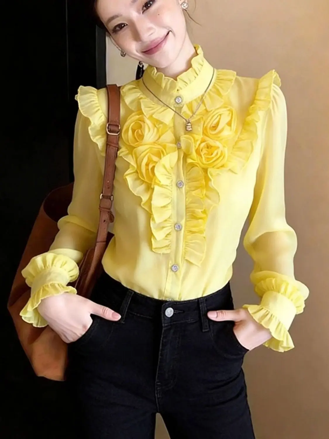 Chemisier jaune pour femme (collection printemps) – Image 2