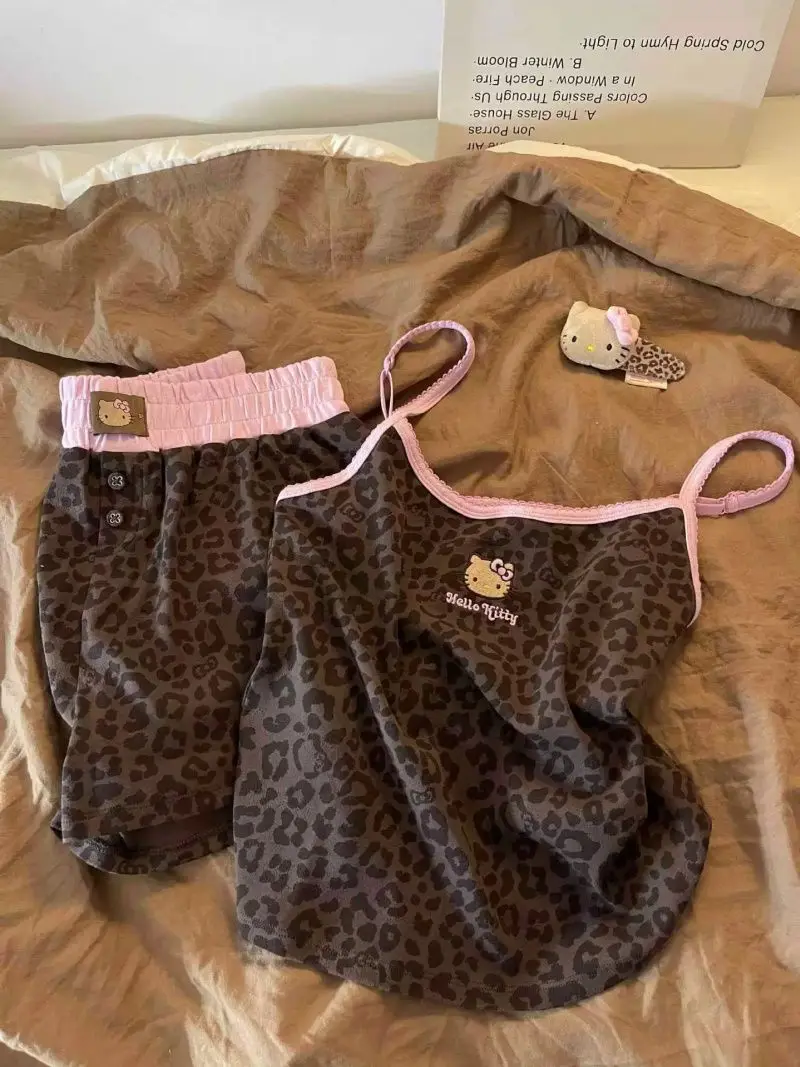 Ensemble de pyjama Hello Kitty pour femme – Image 2