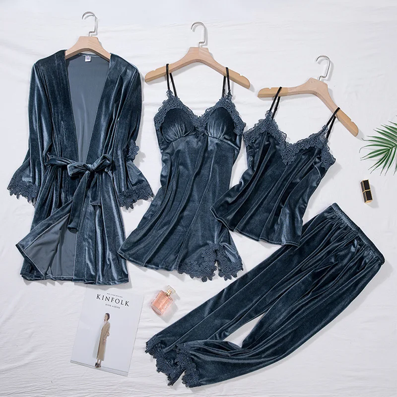 Ensemble de nuit 4 pièces en velours pour femme – Image 2
