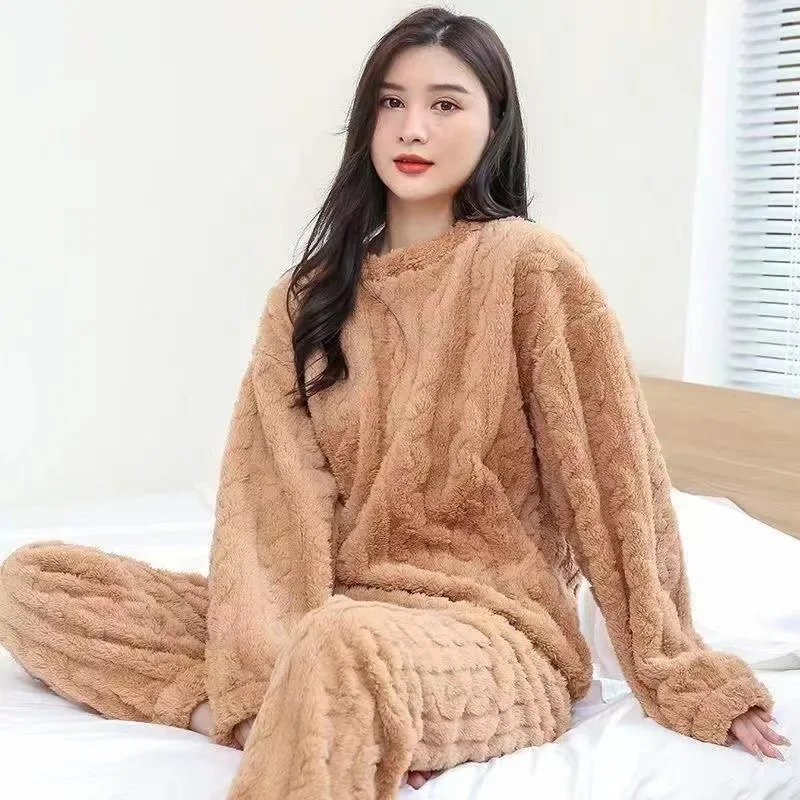 Pyjama chaud pour femme en polaire corail – Image 7