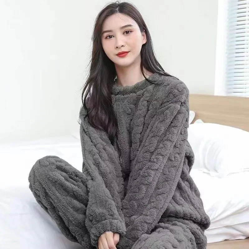 Pyjama chaud pour femme en polaire corail – Image 6